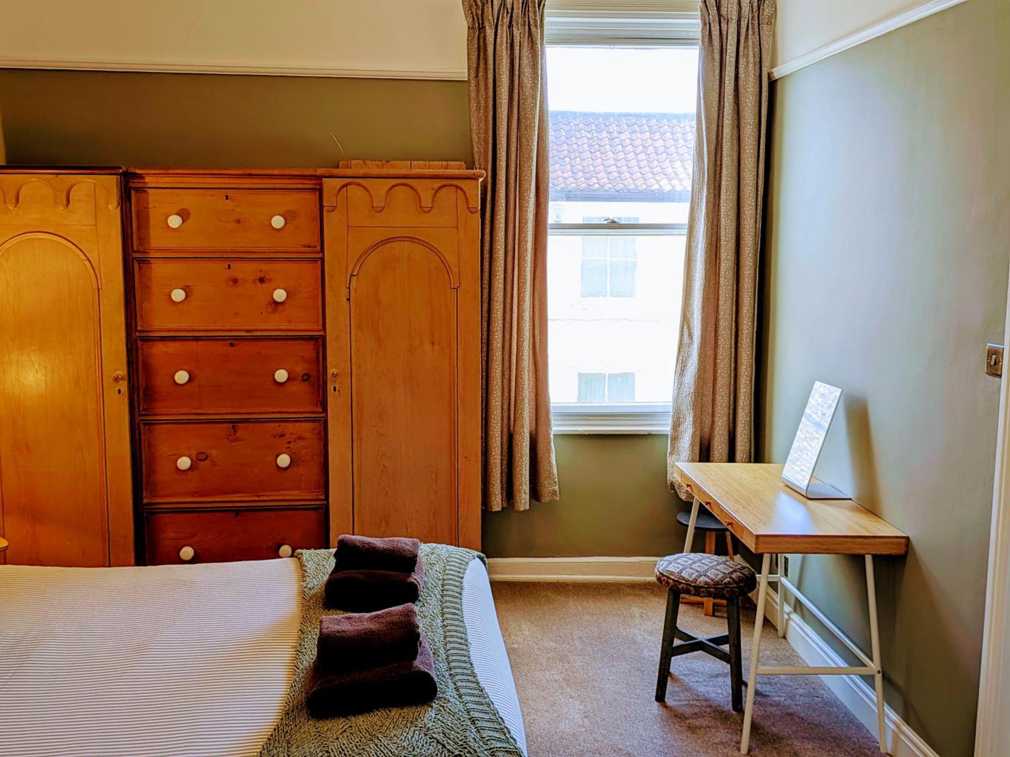 Fifth Quarter Apartment With Free Parking Йорк Экстерьер фото