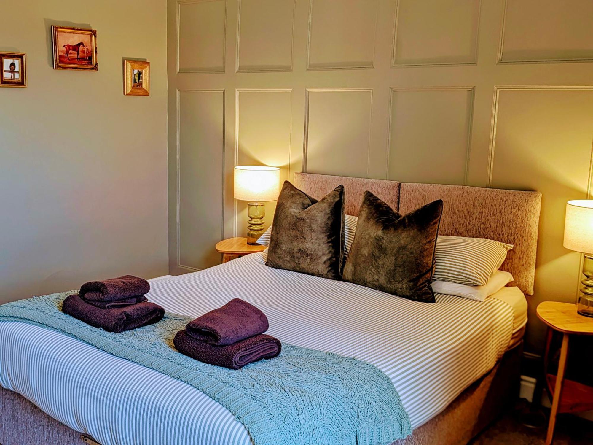 Fifth Quarter Apartment With Free Parking Йорк Экстерьер фото
